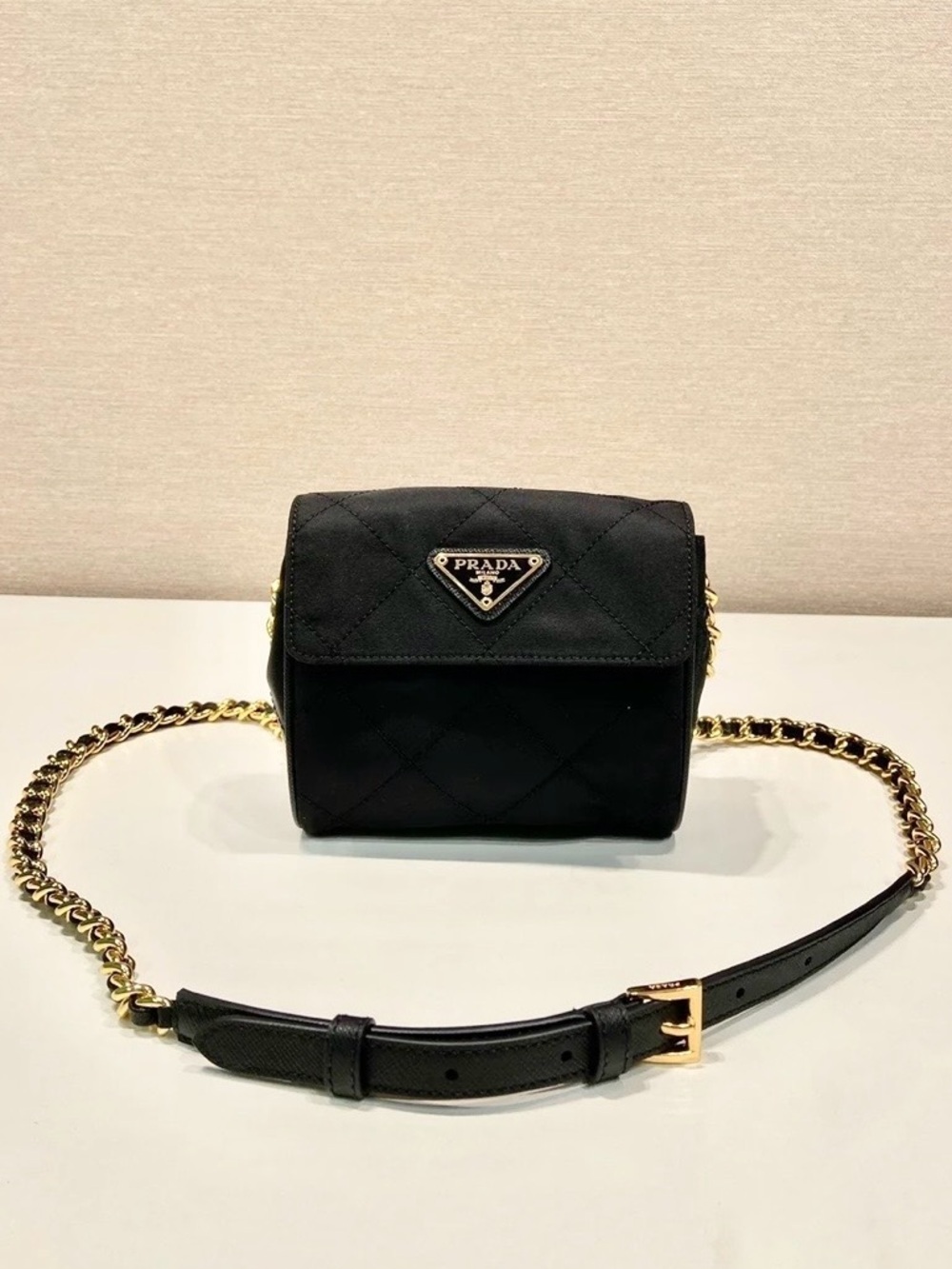 PRADA🌟Black/gold Quilted Nylon shoulder/waist bag or sling bag! - Picture 11 of 15